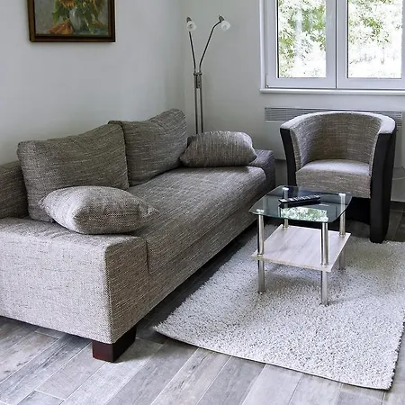 Adams Schwedenhaus *